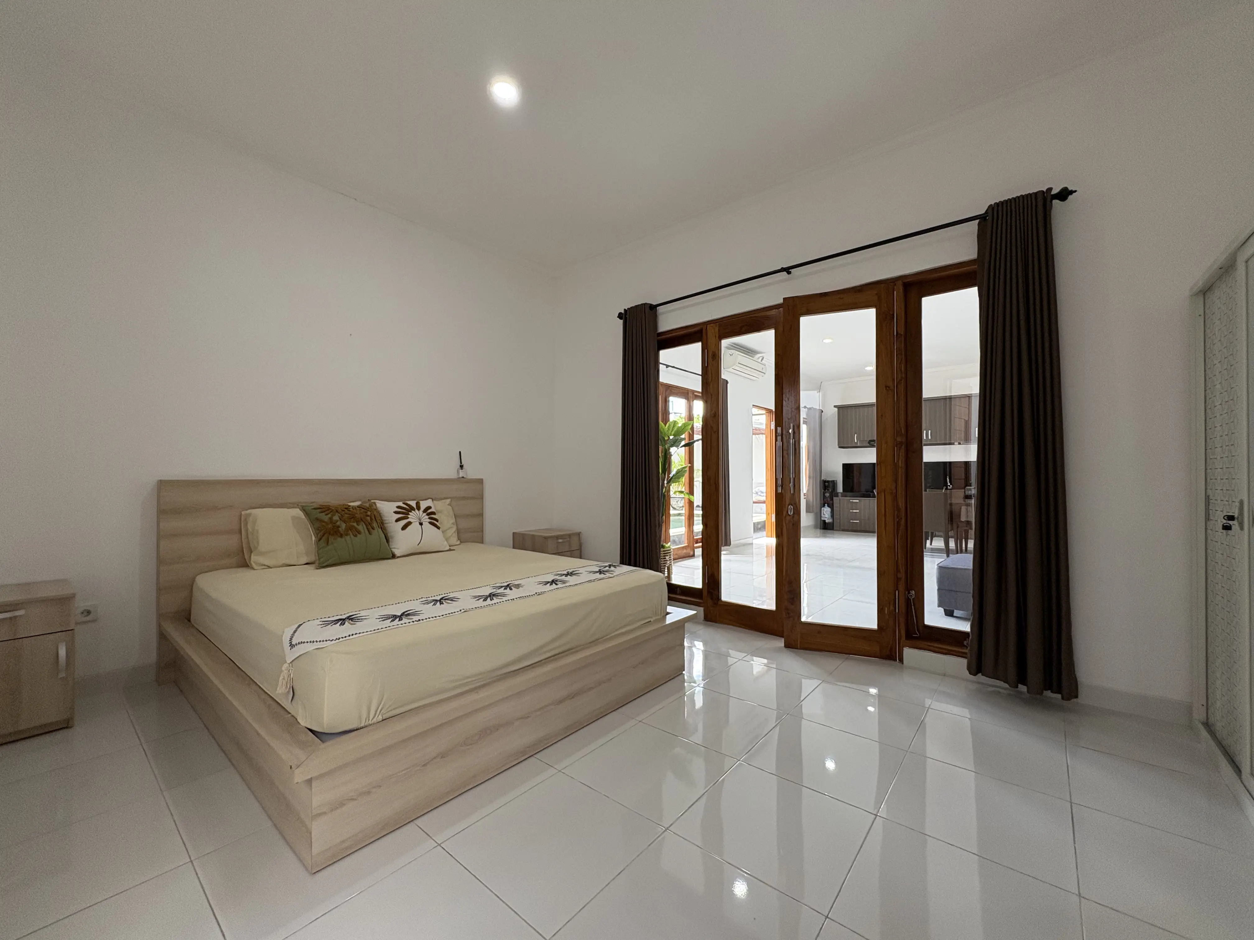 Villa 160m² in Indonesia, Seminyak. Priced at 18500$ rent photo-14