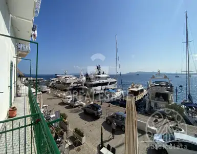 Buy in Italy for 200000€