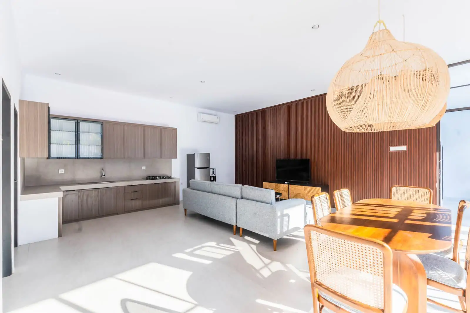 Villa 150m² in Indonesia, Canggu. Priced at 30000$ rent photo-13