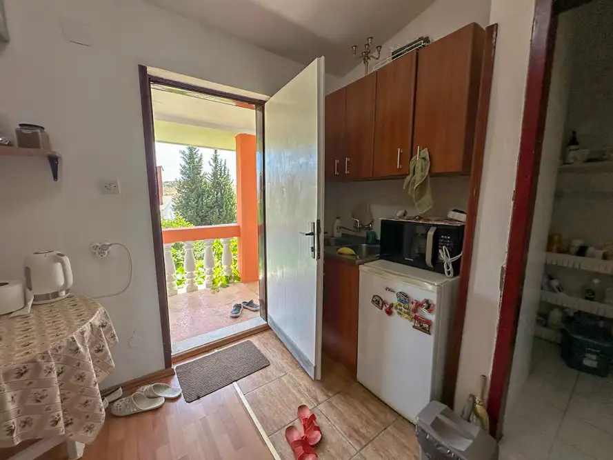 House 238m² in Montenegro, Sutomore. Priced at 189000€ rent photo-16