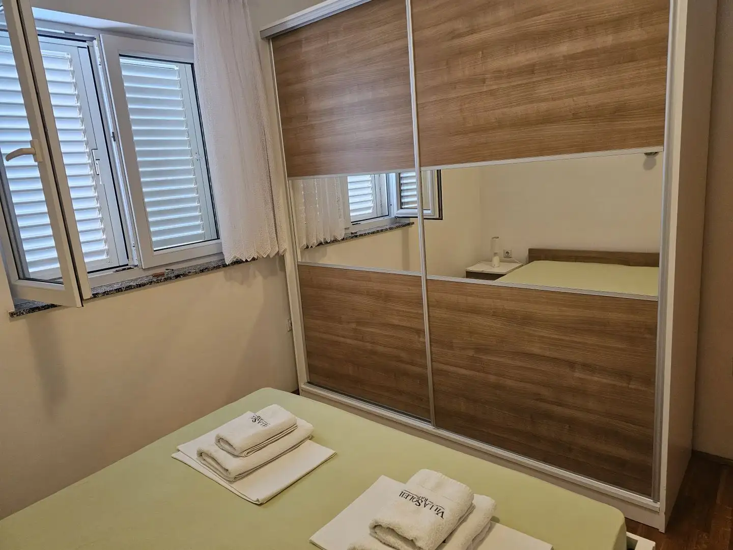 Hotels 400m² in Croatia, Banjol. Priced at 675000€ rent photo-18