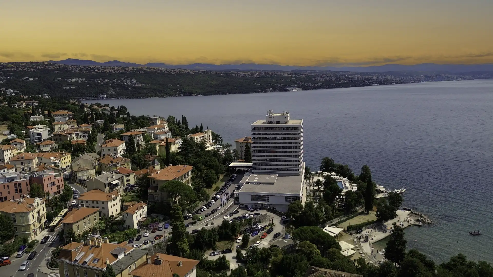 Villa 261m² in Croatia, Opatija. Priced at 1975000€ rent photo-1