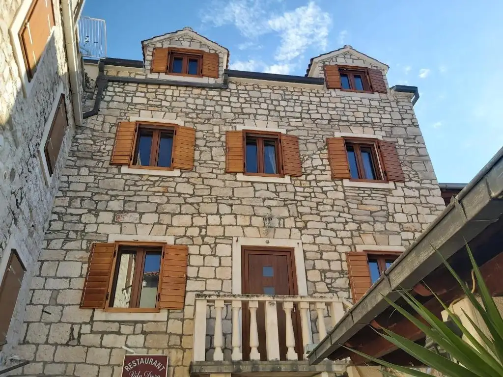 Hotels 450m² in Croatia, Supetar. Priced at 1650000€ rent photo-1