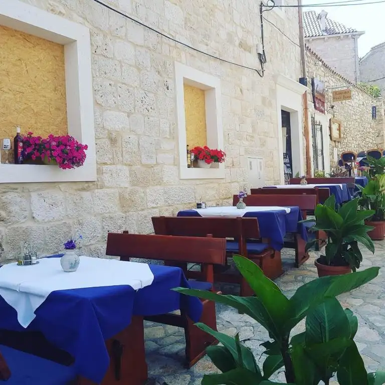 Hotels 450m² in Croatia, Supetar. Priced at 1650000€ rent photo-6