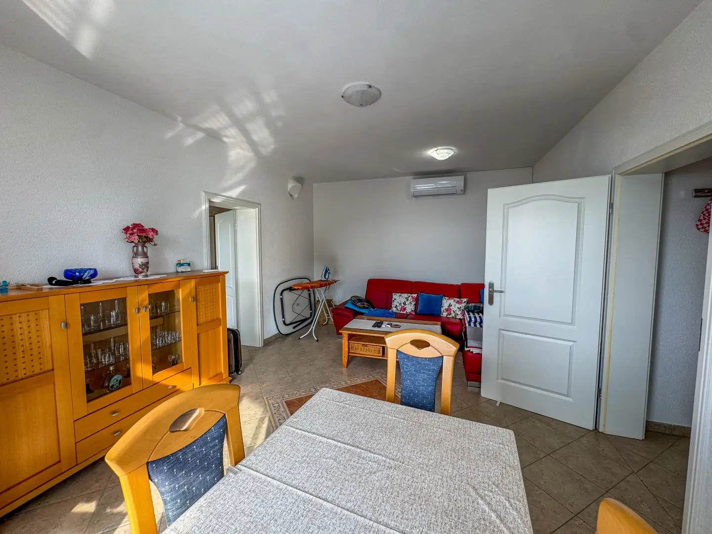 Hotels 210m² in Croatia, Medveja. Priced at 599000€ rent photo-11