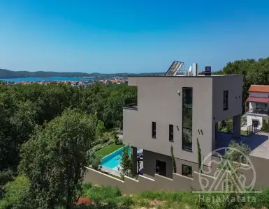 Buy in Croatia for 2700000€