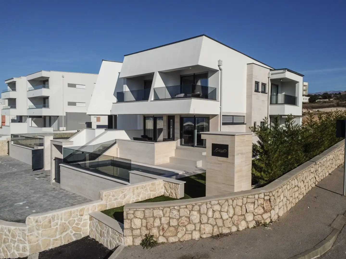 Villa 149m² in Croatia, Novalja. Priced at 1200000€ rent photo-3