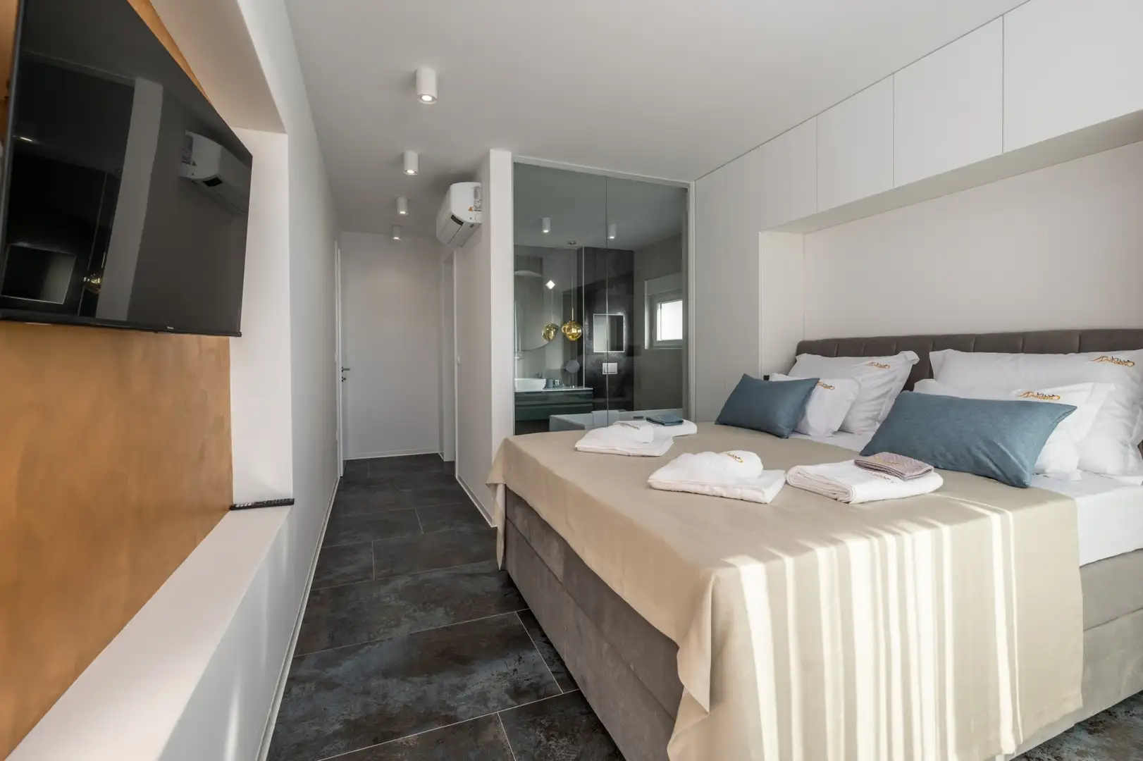 Villa 149m² in Croatia, Novalja. Priced at 1200000€ rent photo-19