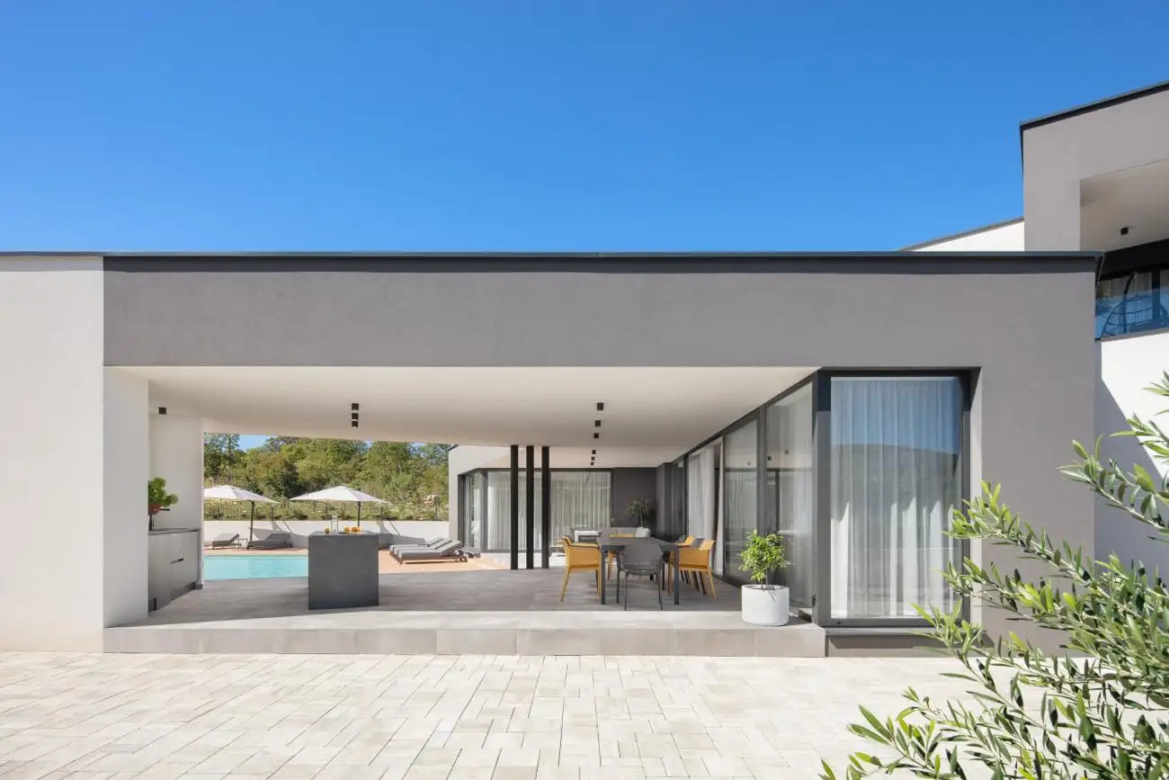 Villa 500m² in Croatia, Labin. Priced at 1765000€ rent photo-3