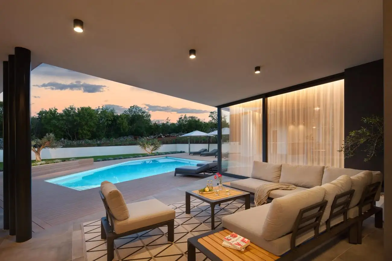 Villa 500m² in Croatia, Labin. Priced at 1765000€ rent photo-11