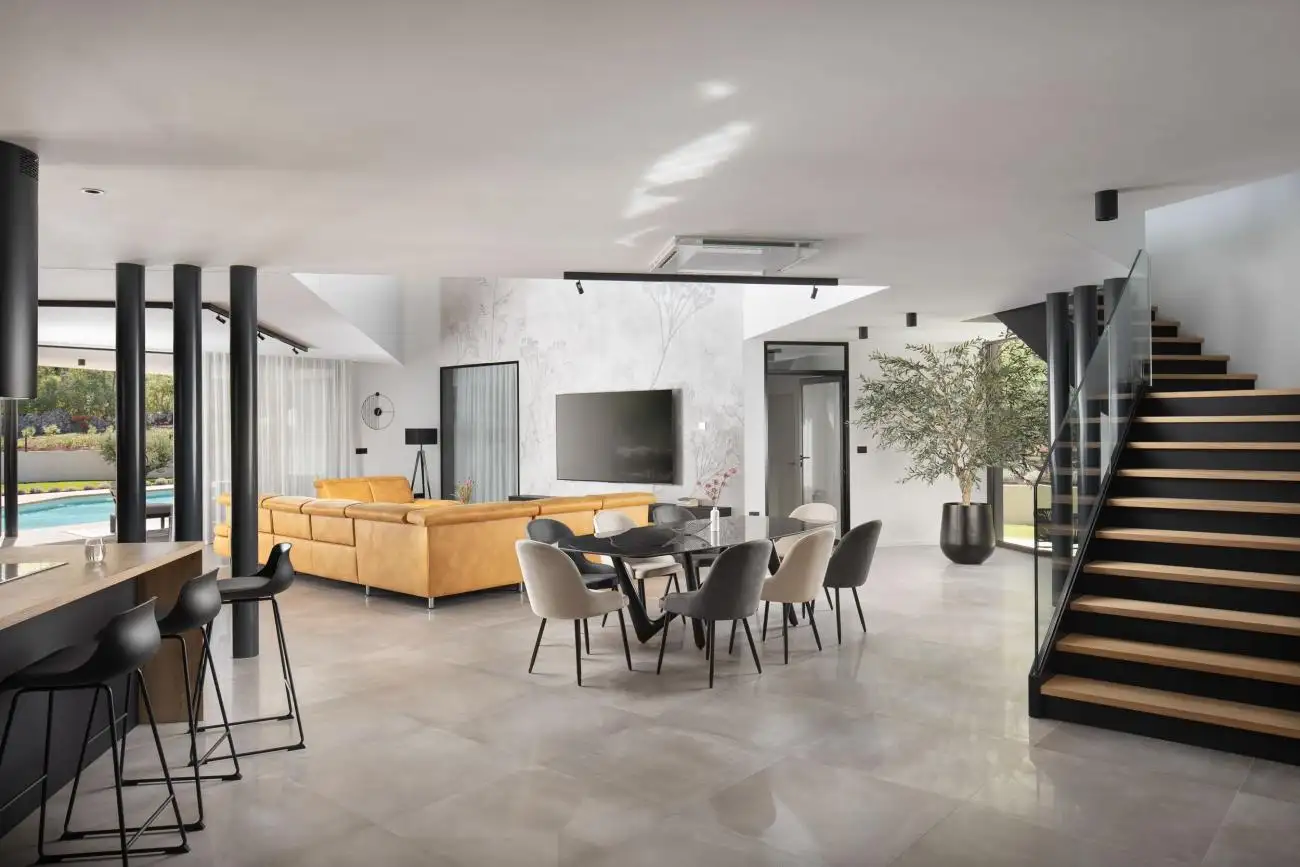 Villa 500m² in Croatia, Labin. Priced at 1765000€ rent photo-14