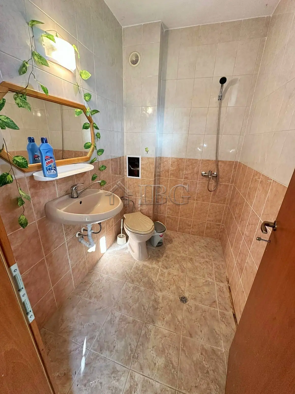 House 132m² in Bulgaria, Poroy. Priced at 72000€ rent photo-8