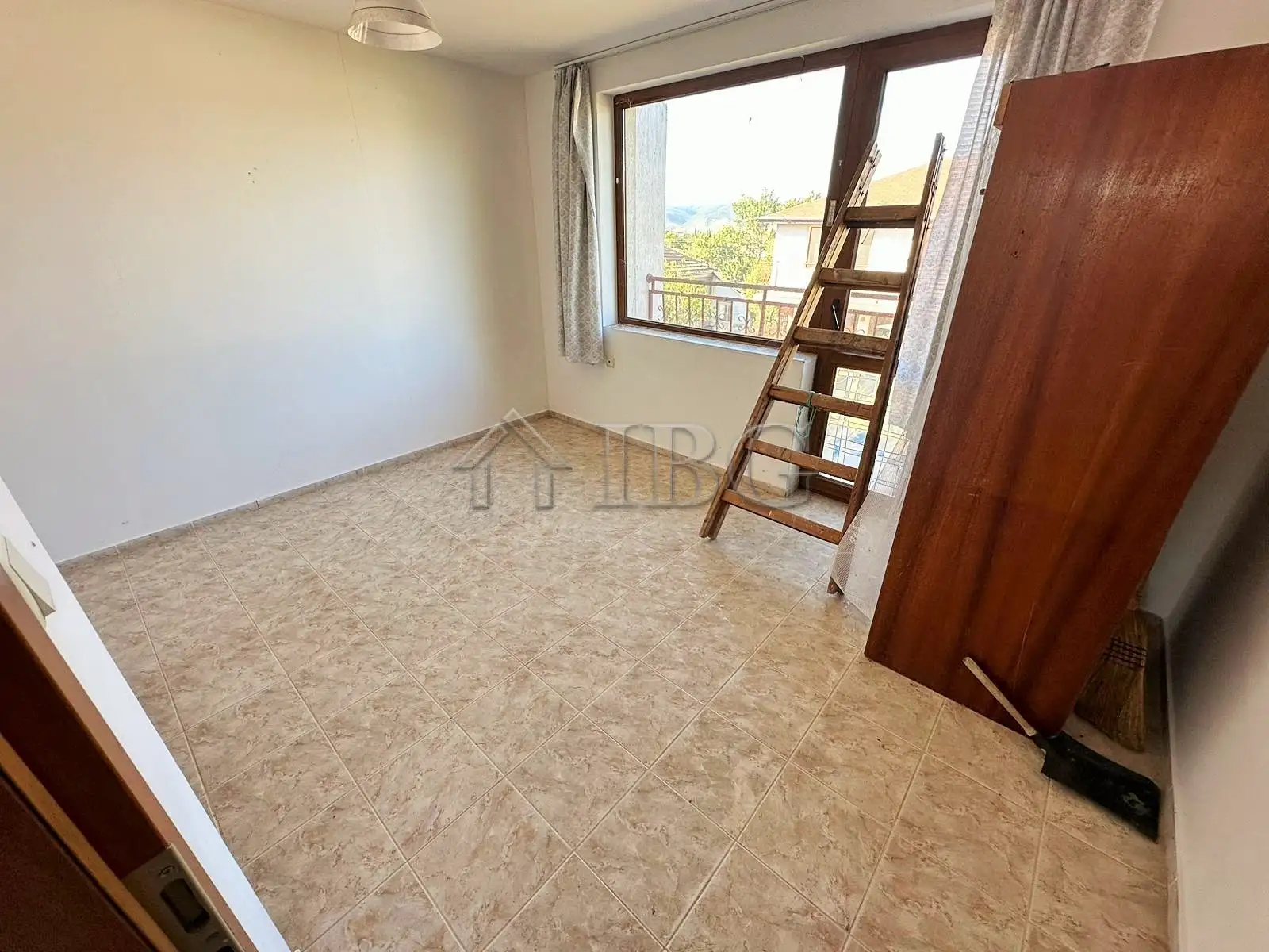 House 132m² in Bulgaria, Poroy. Priced at 72000€ rent photo-13