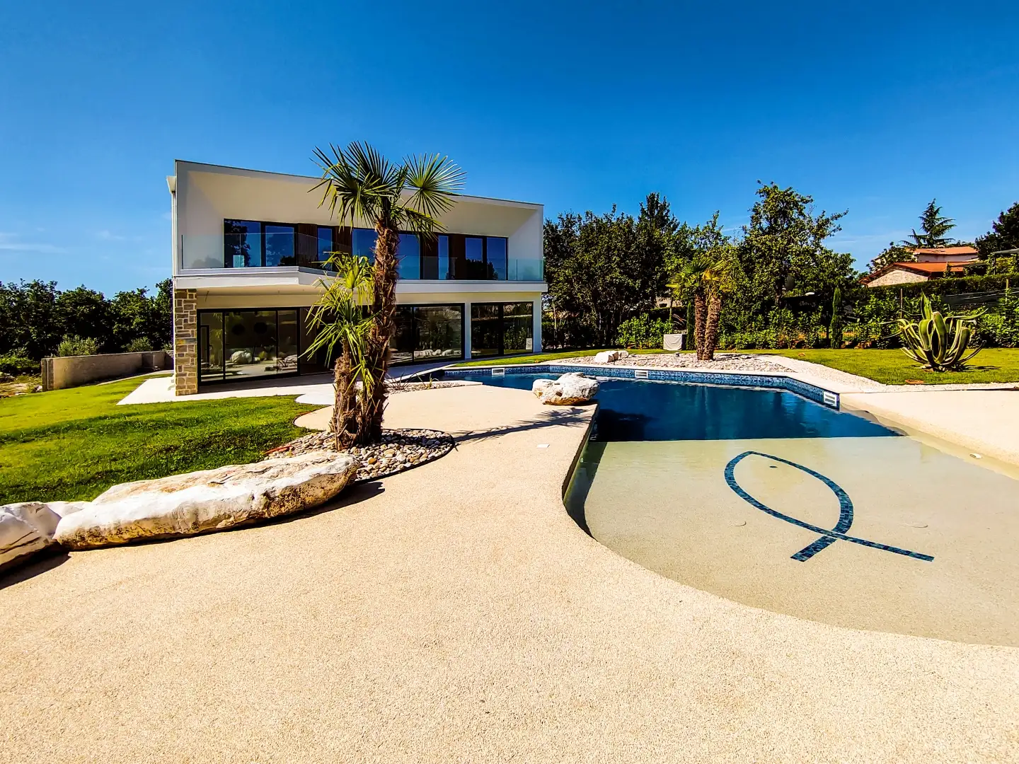 Villa 220m² in Croatia, Tinjan. Priced at 1170000€ rent photo-4