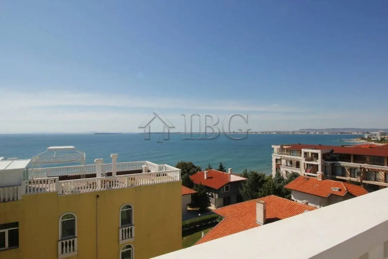 Flat 204m² in Bulgaria, Sveti Vlas. Priced at 325000€ rent photo-3