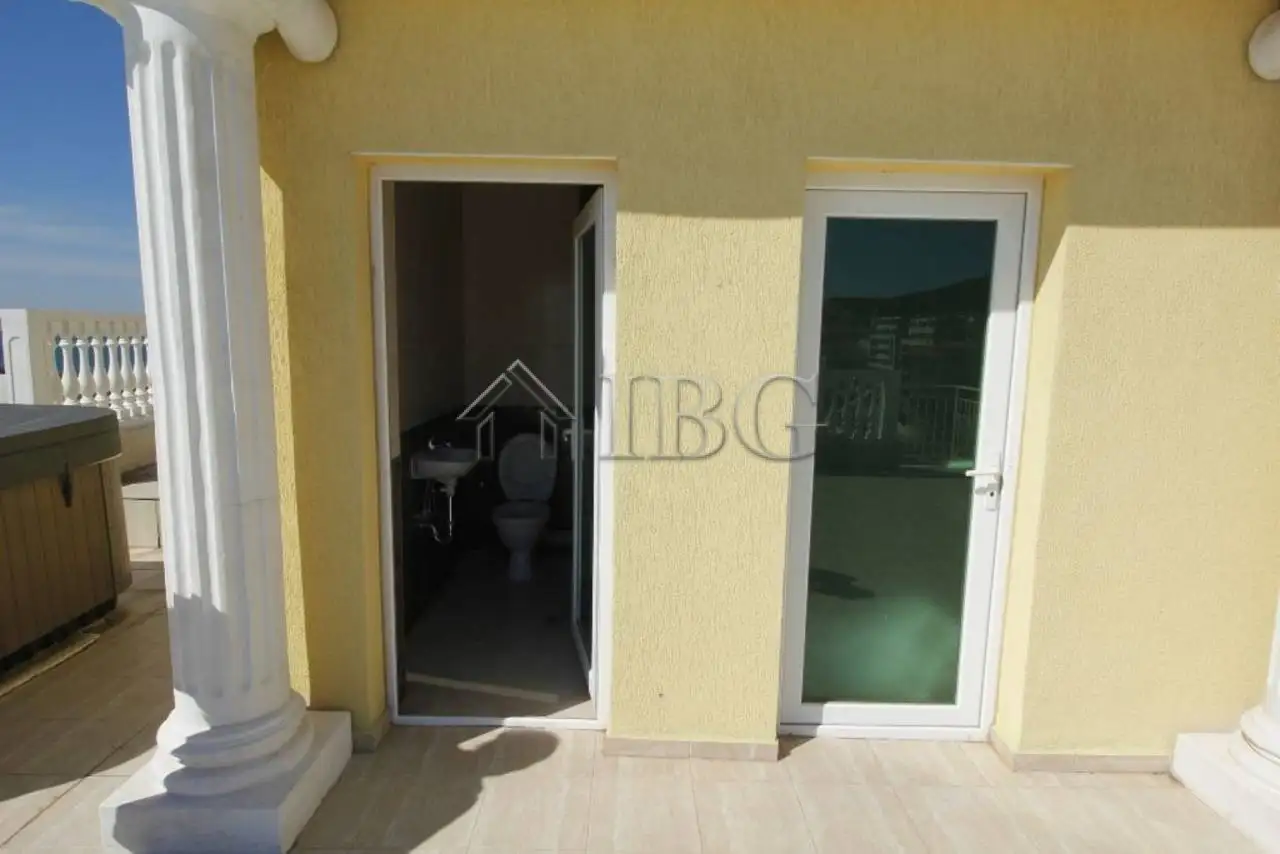 Flat 204m² in Bulgaria, Sveti Vlas. Priced at 325000€ rent photo-11
