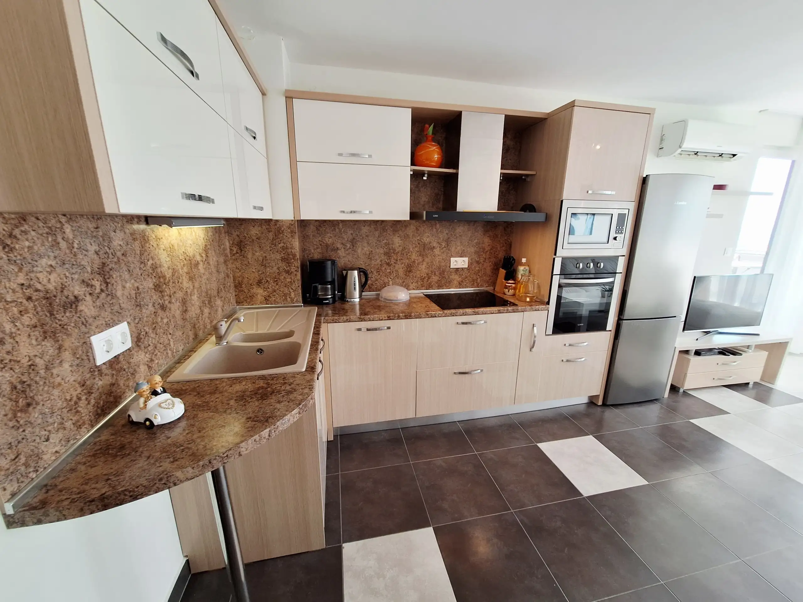 Flat 108m² in Bulgaria, Sveti Vlas. Priced at 175000€ rent photo-8