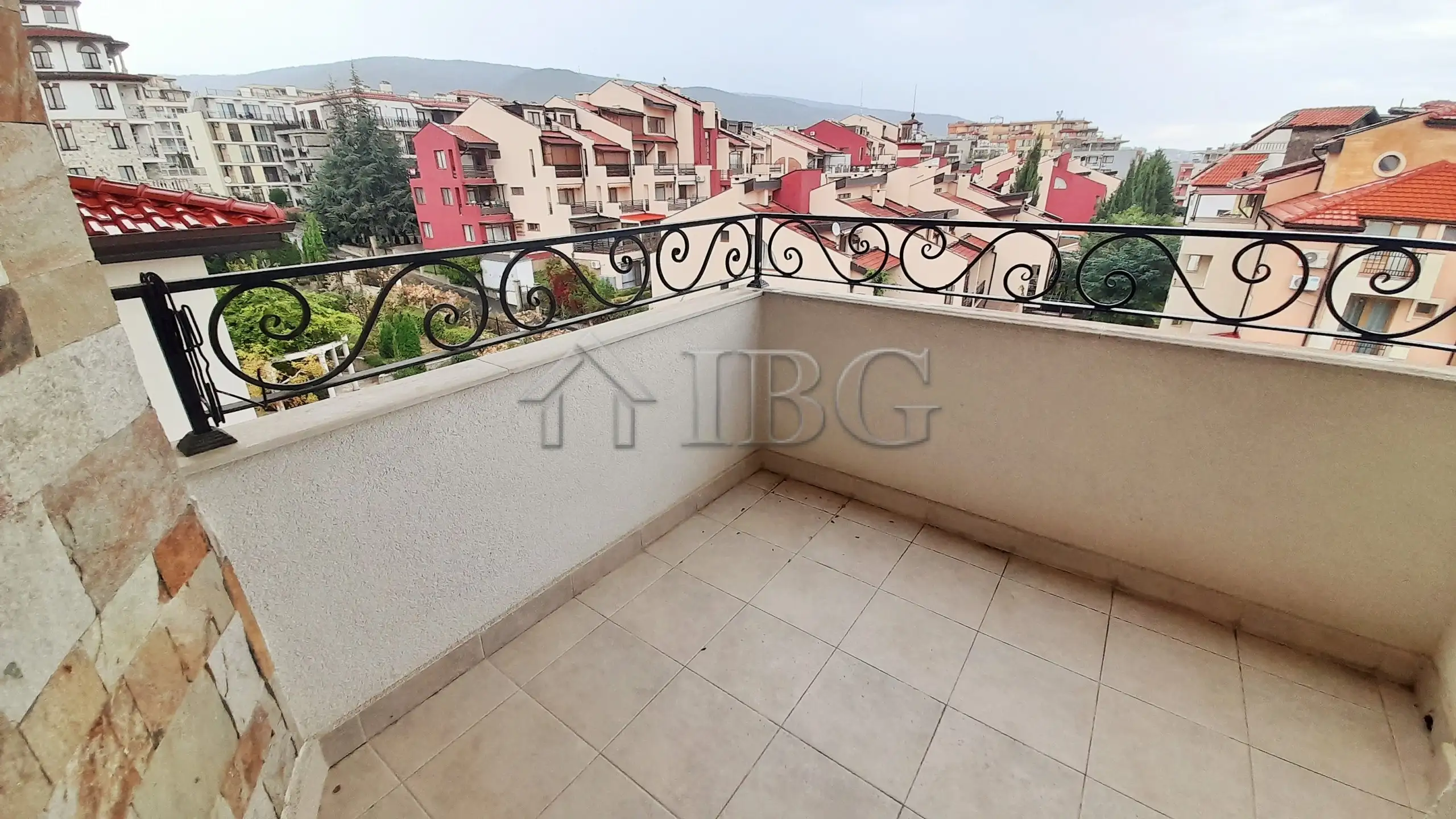 Flat 206m² in Bulgaria, Sveti Vlas. Priced at 316000€ rent photo-11