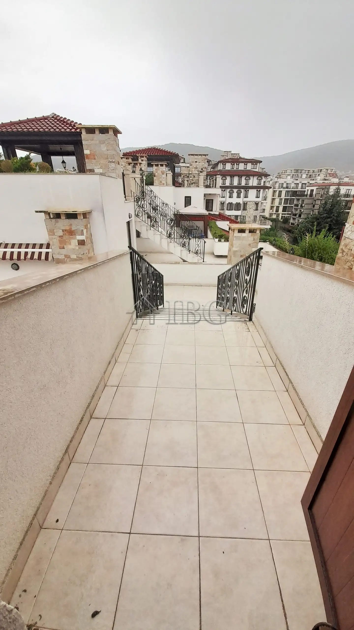 Flat 206m² in Bulgaria, Sveti Vlas. Priced at 316000€ rent photo-20