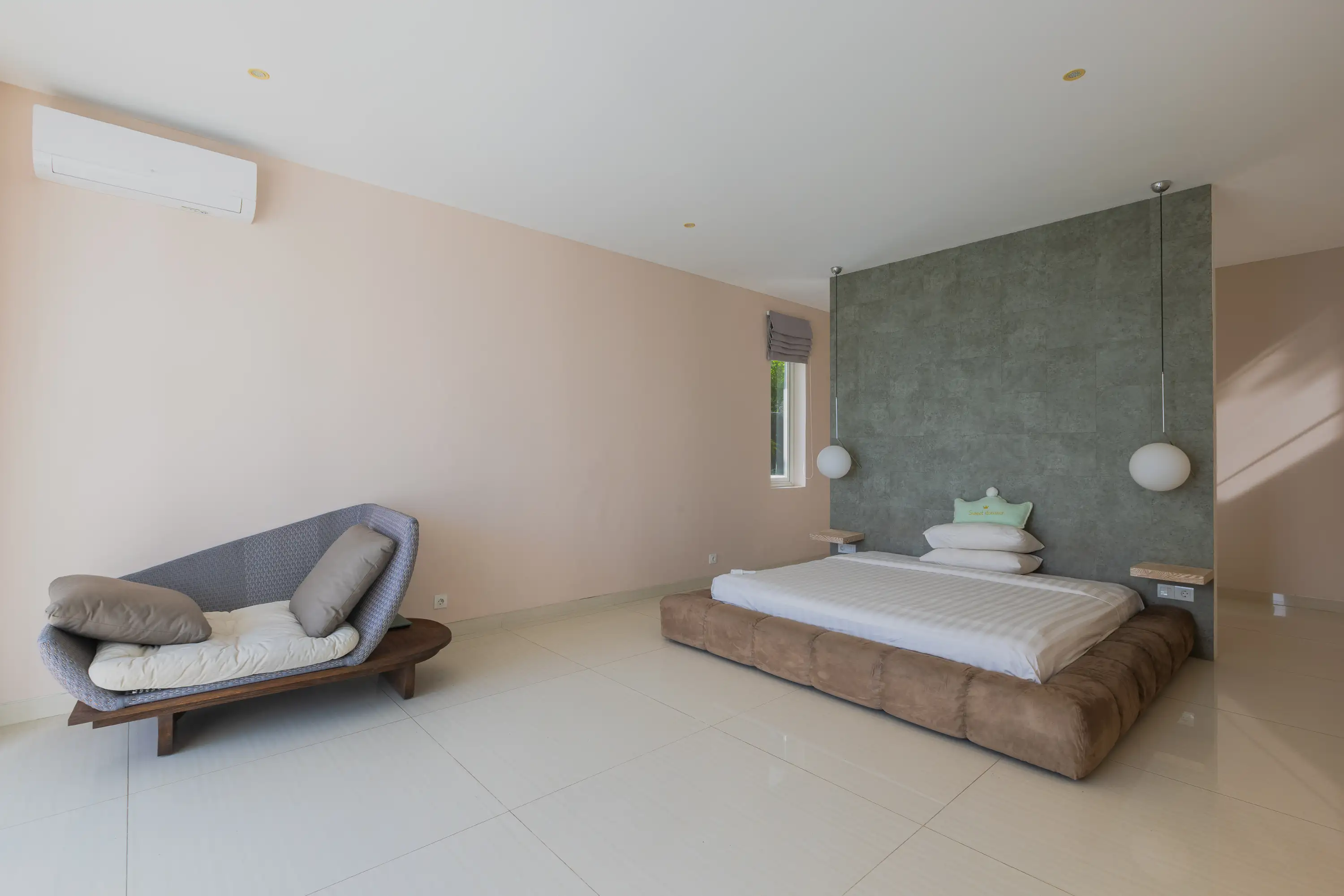 Villa 716m² in Indonesia, Bukit. Priced at 943000$ rent photo-4