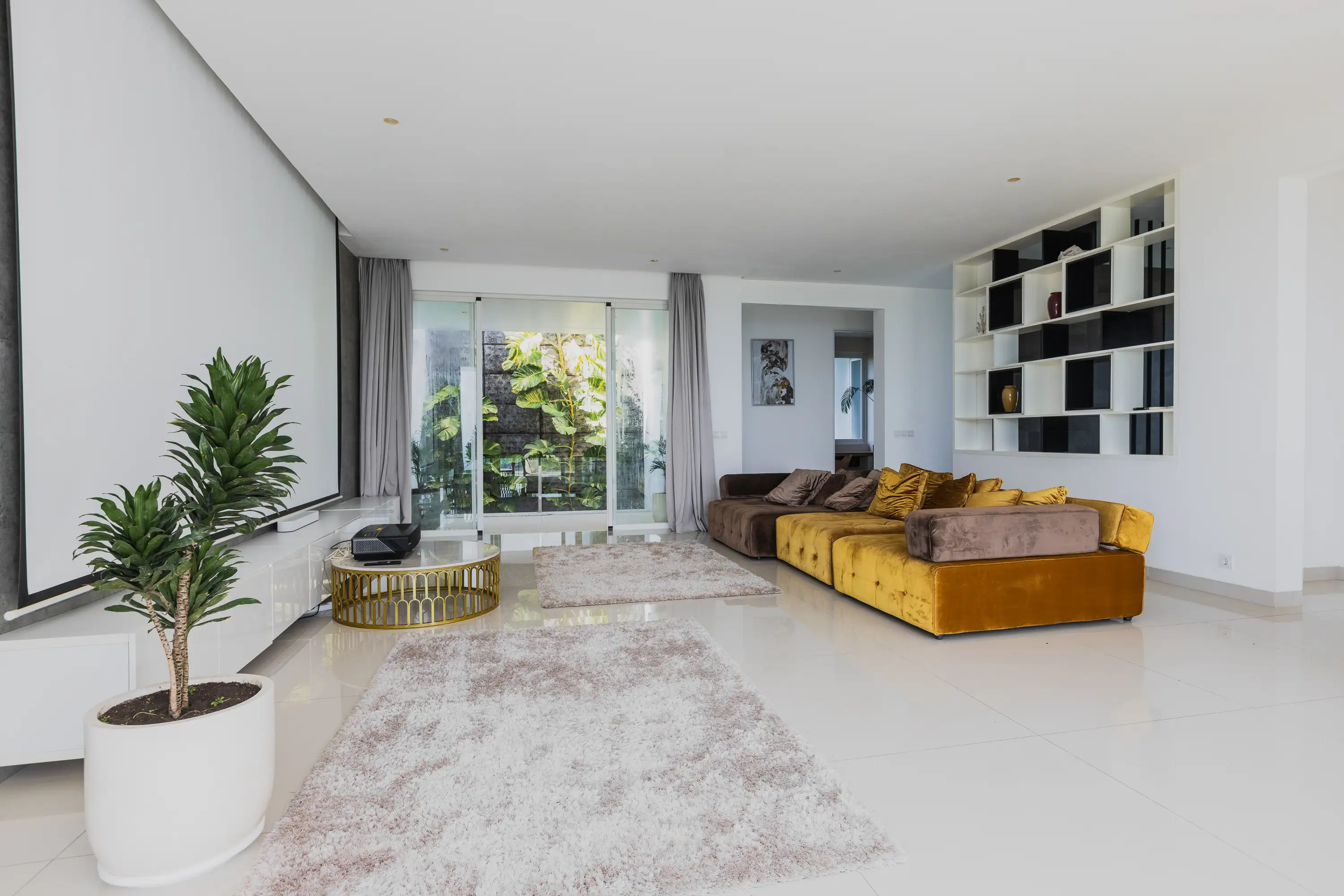 Villa 716m² in Indonesia, Bukit. Priced at 943000$ rent photo-16