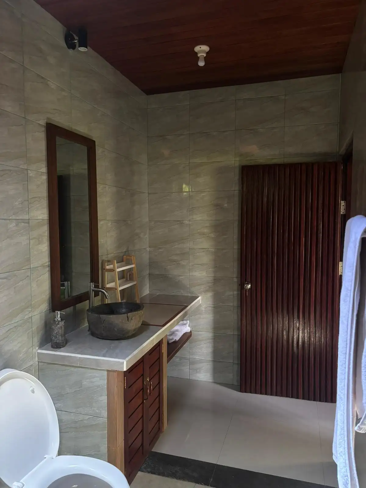 Villa 80m² in Indonesia, Ubud. Priced at 8000$ rent photo-6
