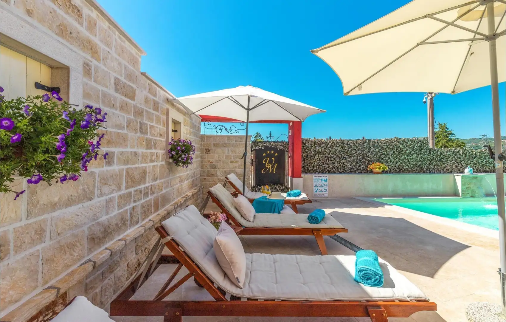 Hotels 597m² in Croatia, Buje. Priced at 790000€ rent photo-3