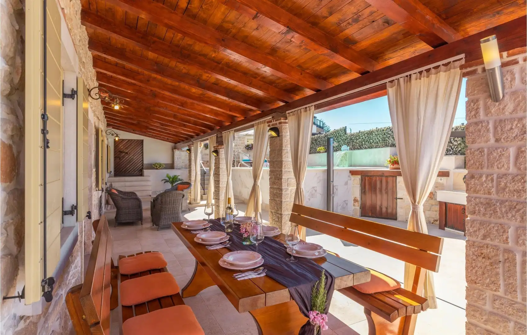Hotels 597m² in Croatia, Buje. Priced at 790000€ rent photo-6