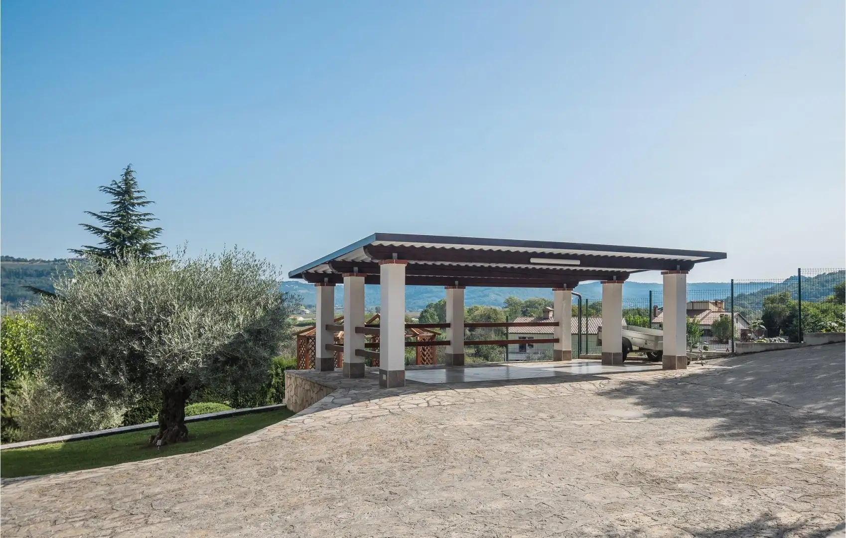 Hotels 597m² in Croatia, Buje. Priced at 790000€ rent photo-12
