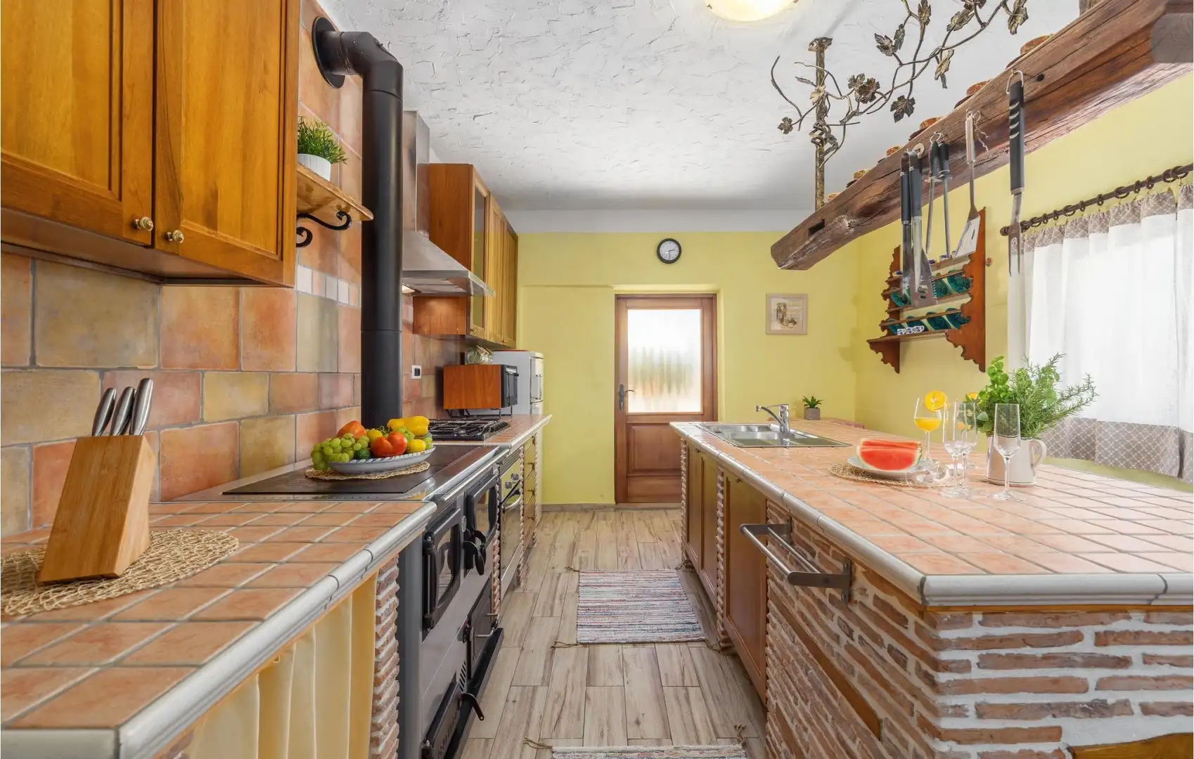 Hotels 597m² in Croatia, Buje. Priced at 790000€ rent photo-20