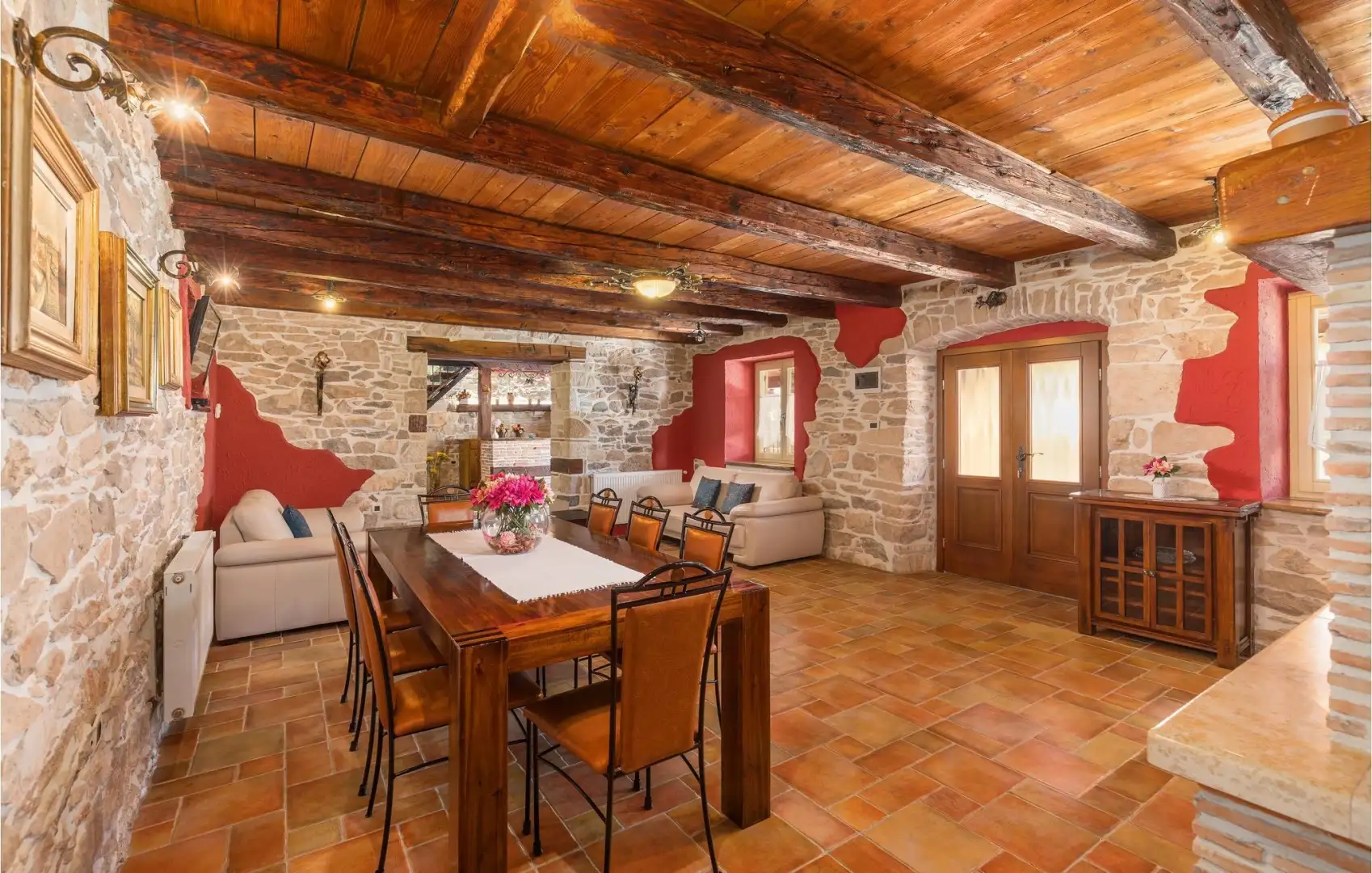 Hotels 597m² in Croatia, Buje. Priced at 790000€ rent photo-22
