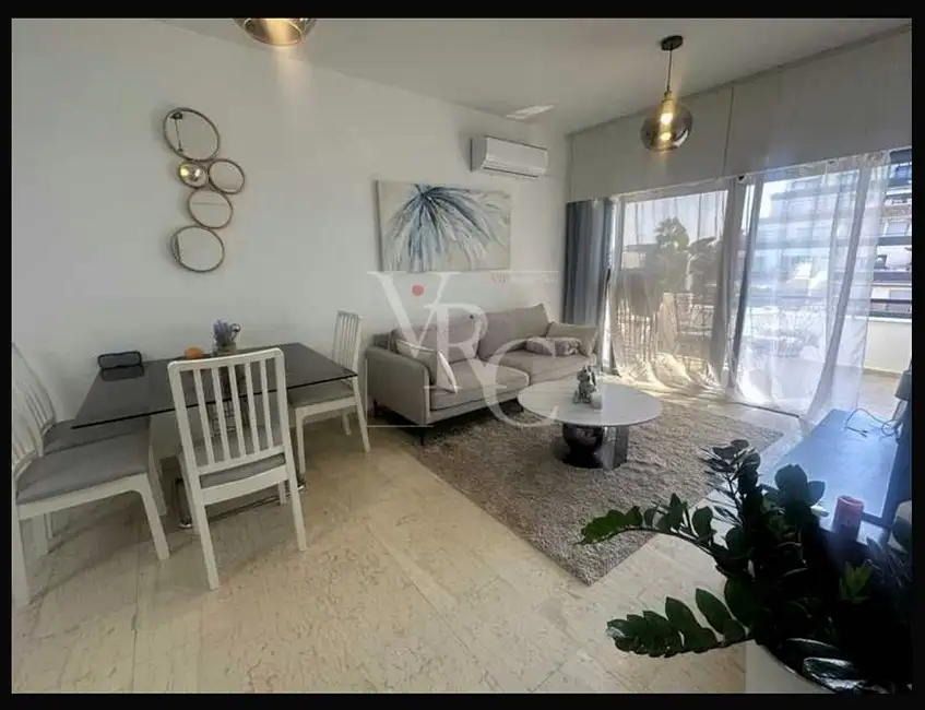 Flat 70m² in Cyprus, Limassol. Priced at 370000€ rent photo-1