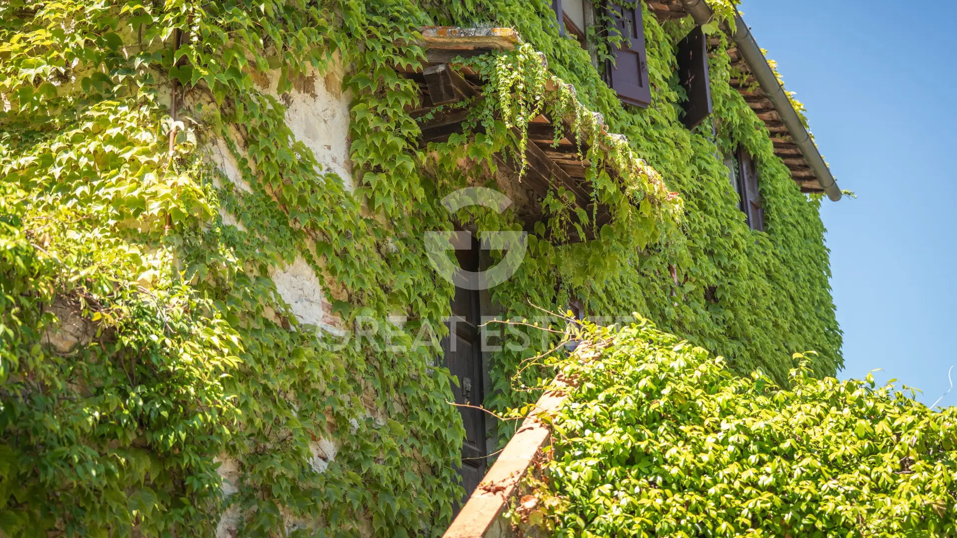 House 1418m² in Italy, Siena. Priced at 2950000€ rent photo-7