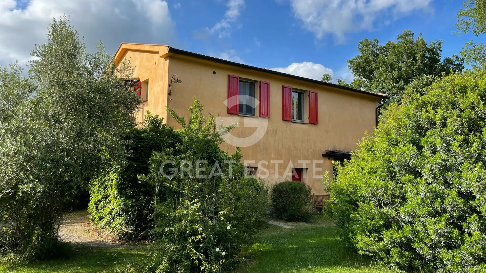 House 297m² in Italy, Grosseto. Priced at 800000€ rent photo-2