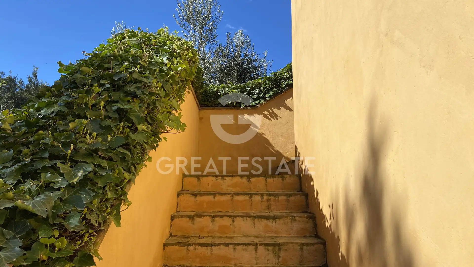 House 297m² in Italy, Grosseto. Priced at 800000€ rent photo-8