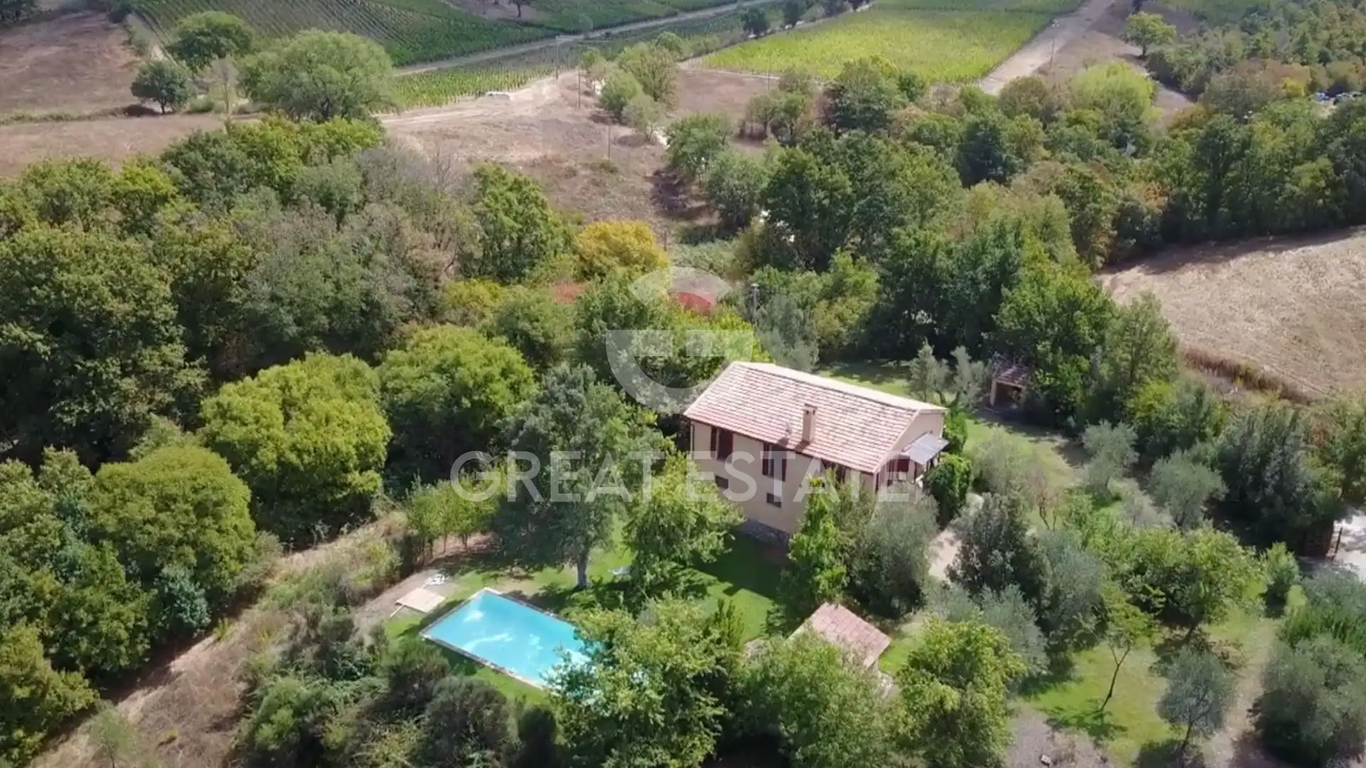 House 297m² in Italy, Grosseto. Priced at 800000€ rent photo-12