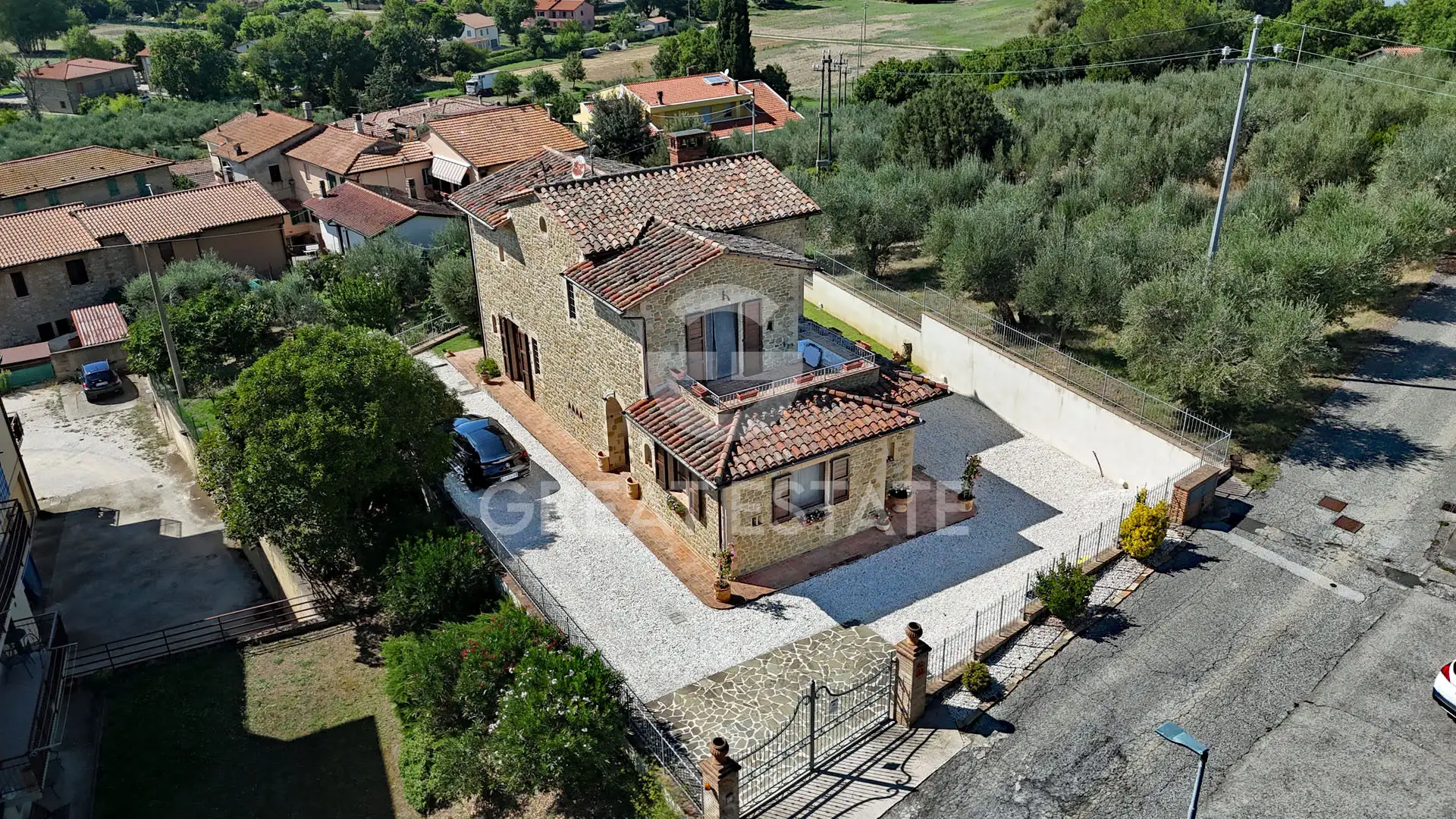 House 263m² in Italy, Perugia. Priced at 590000€ rent photo-5