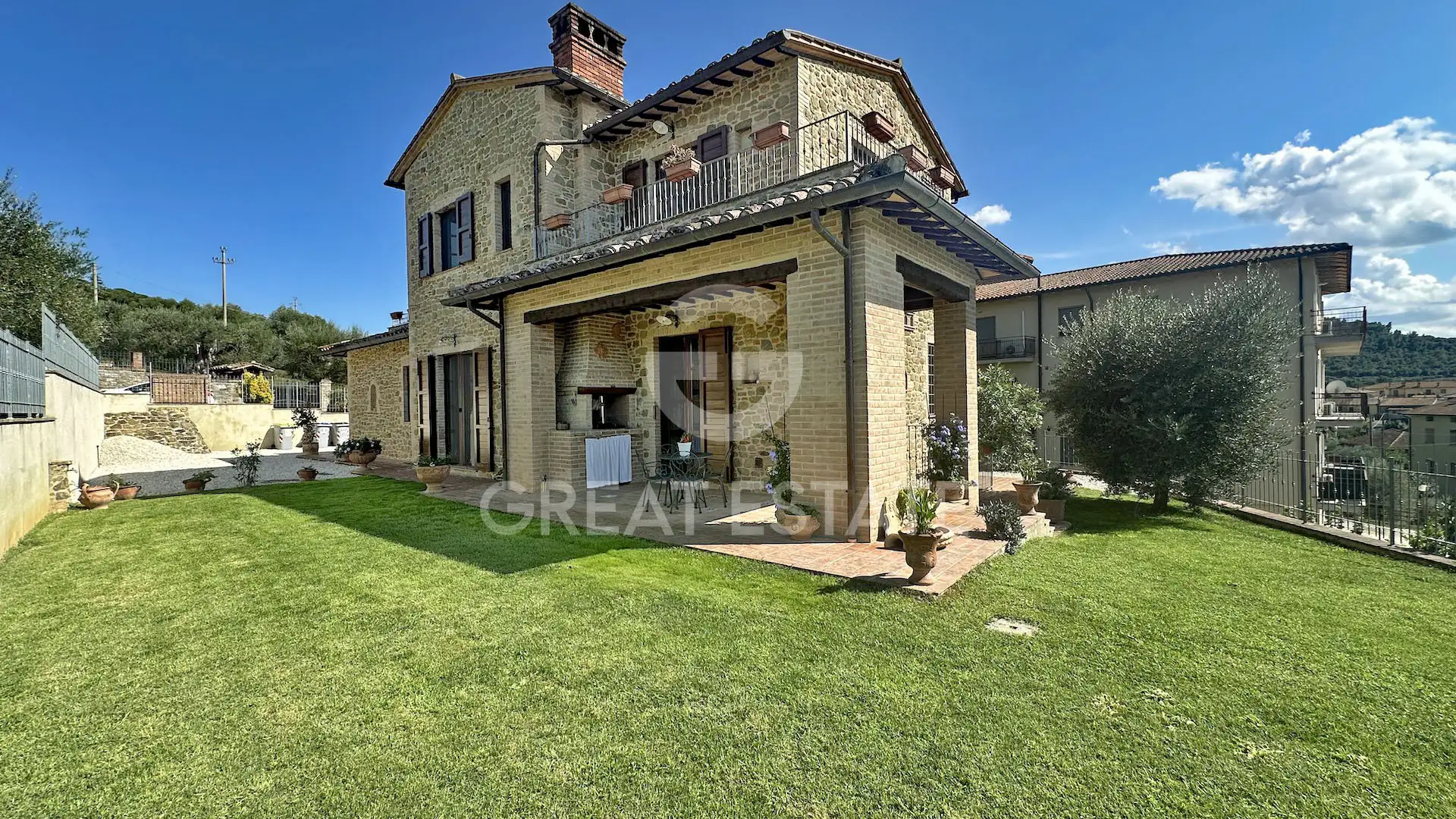 House 263m² in Italy, Perugia. Priced at 590000€ rent photo-7