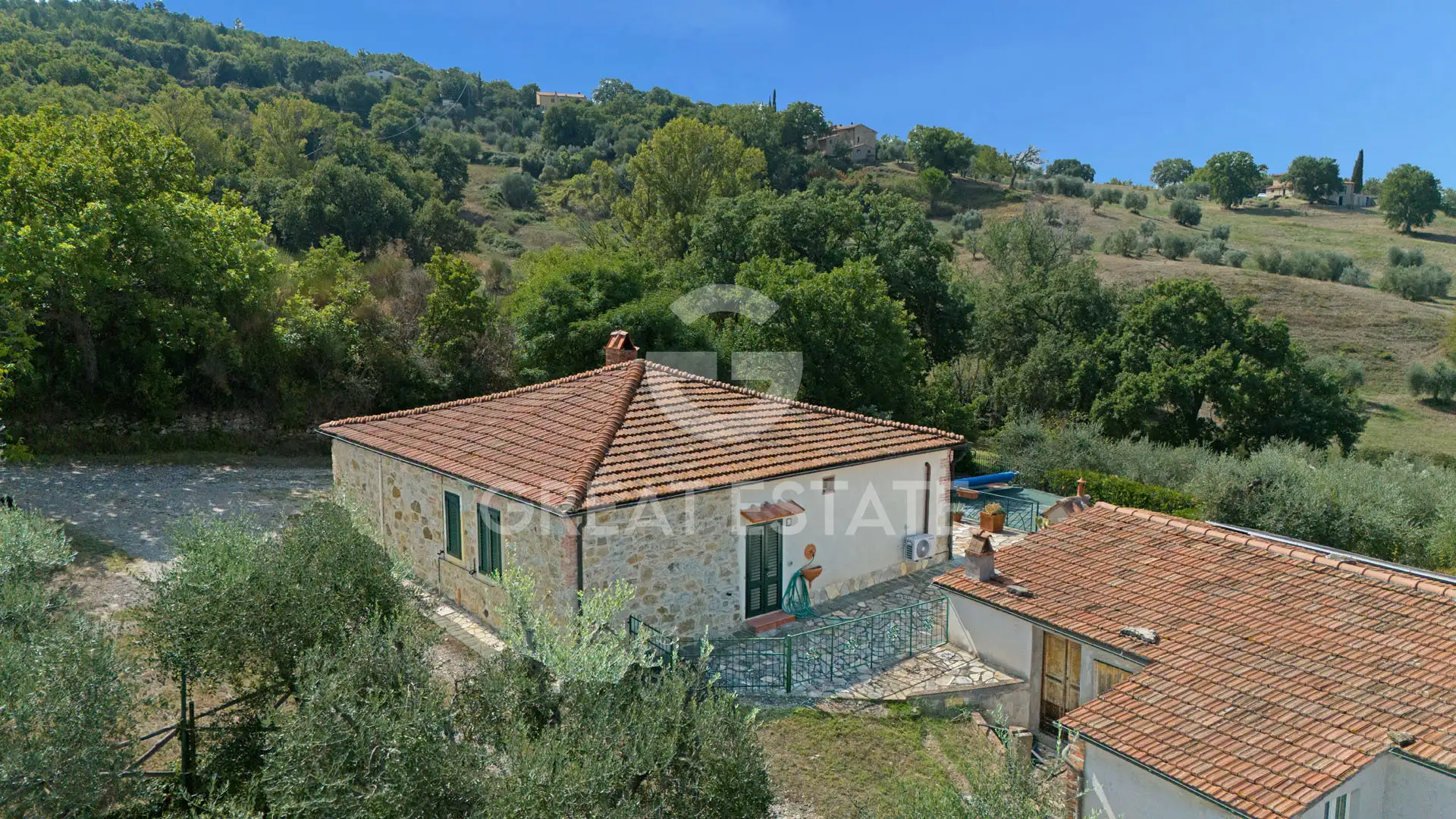 House 153m² in Italy, Siena. Priced at 340000€ rent photo-12