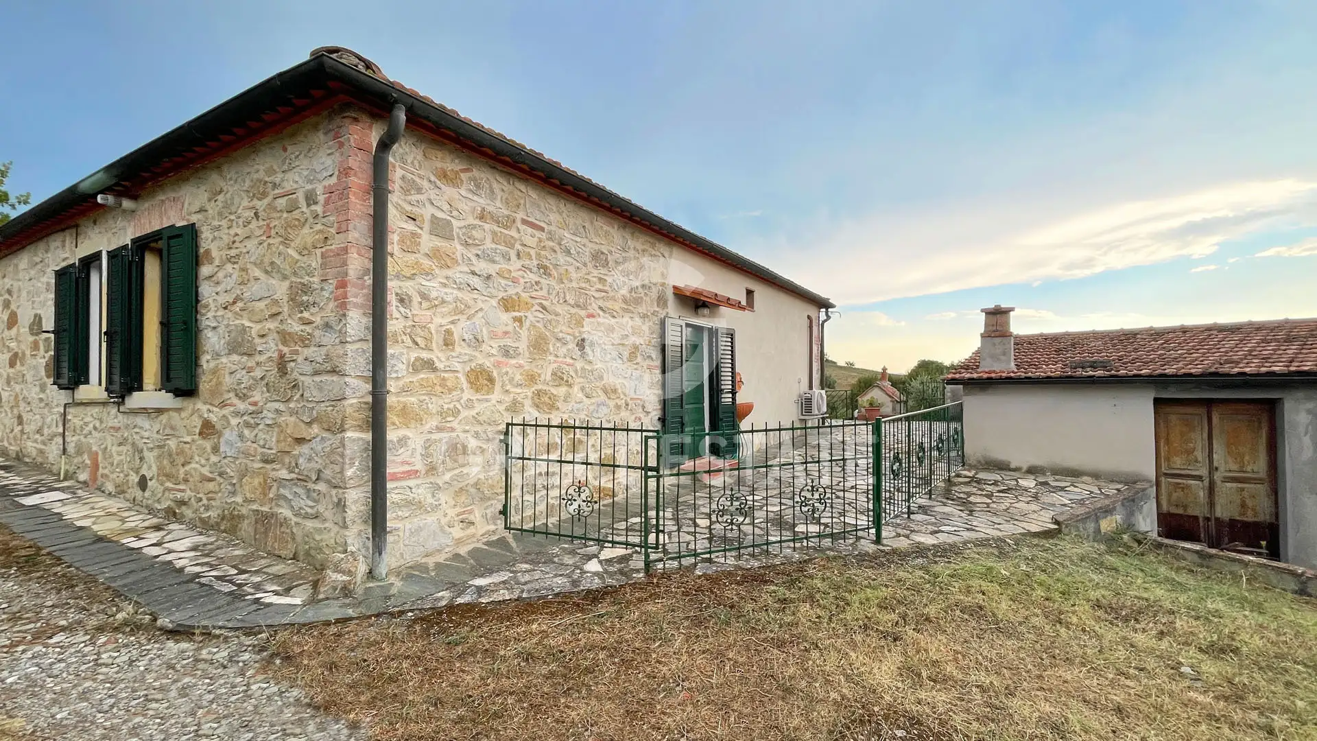 House 153m² in Italy, Siena. Priced at 340000€ rent photo-14