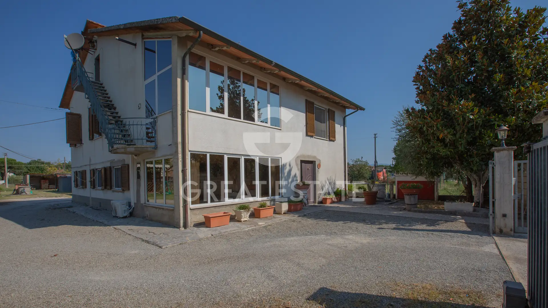 Villa 520m² in Italy, Perugia. Priced at 220000€ rent photo-1