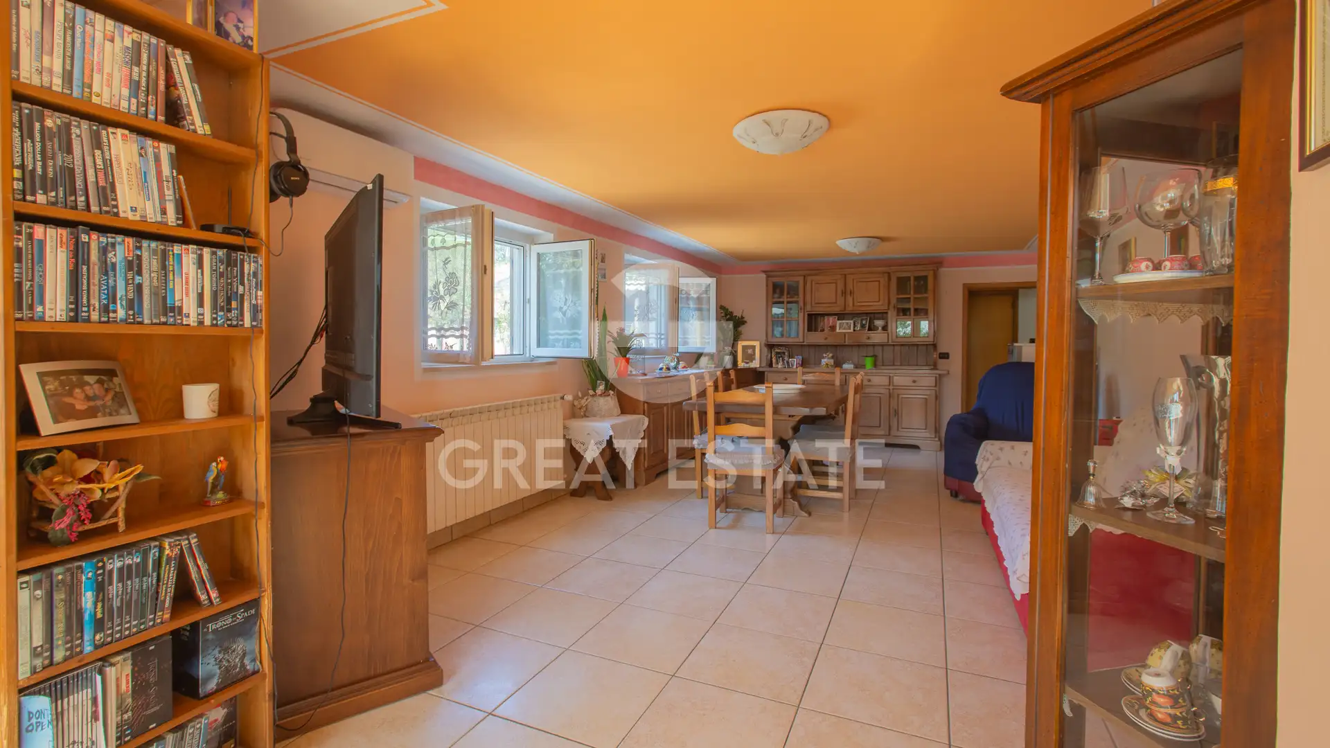Villa 520m² in Italy, Perugia. Priced at 220000€ rent photo-10