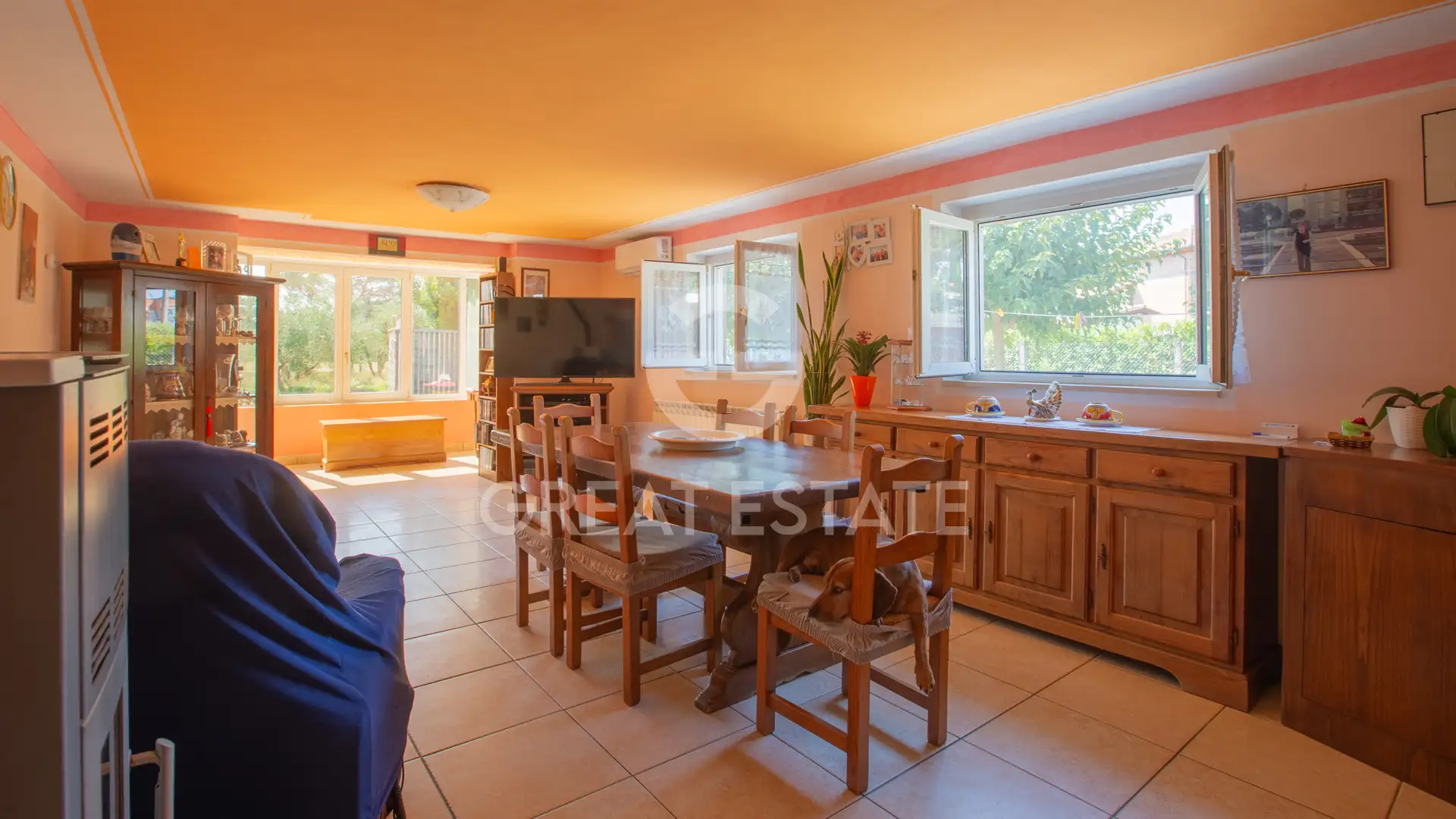 Villa 520m² in Italy, Perugia. Priced at 220000€ rent photo-13