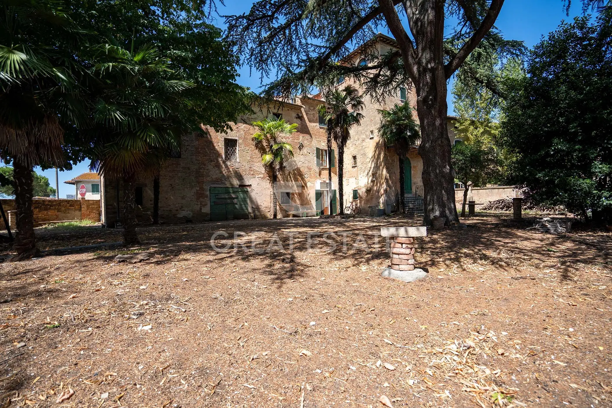House 567m² in Italy, Perugia. Priced at 520000€ rent photo-4