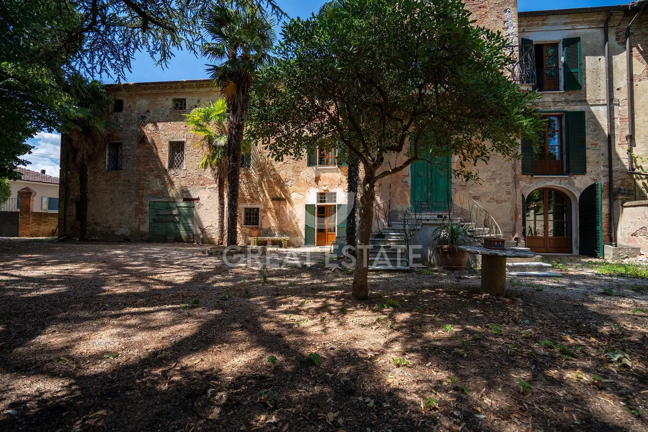 House 567m² in Italy, Perugia. Priced at 520000€ rent photo-5