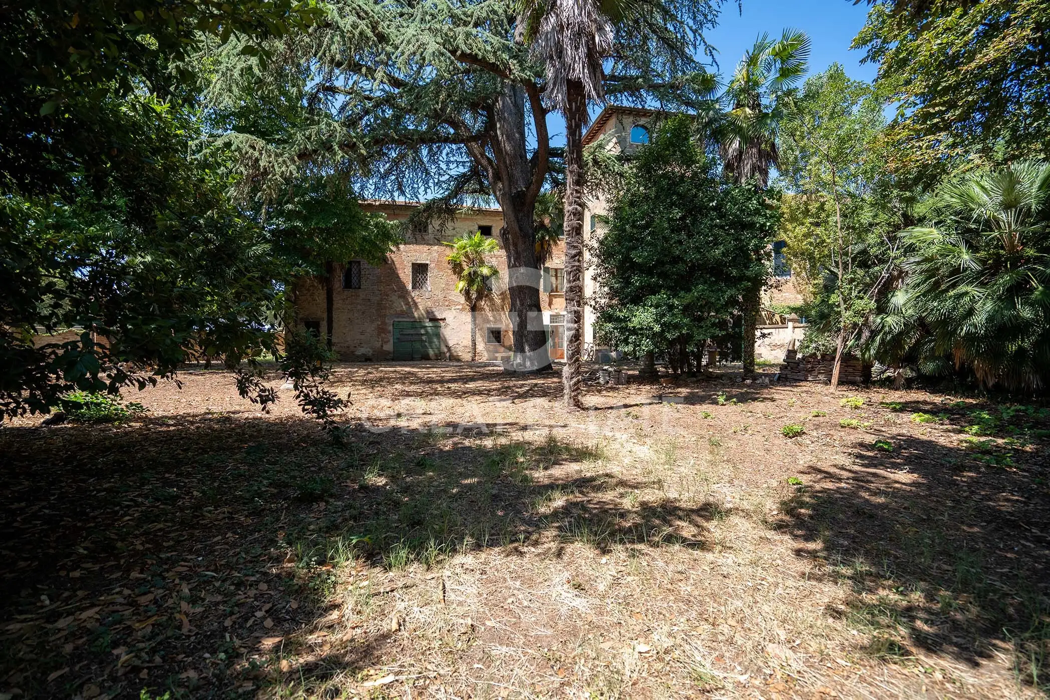 House 567m² in Italy, Perugia. Priced at 520000€ rent photo-6