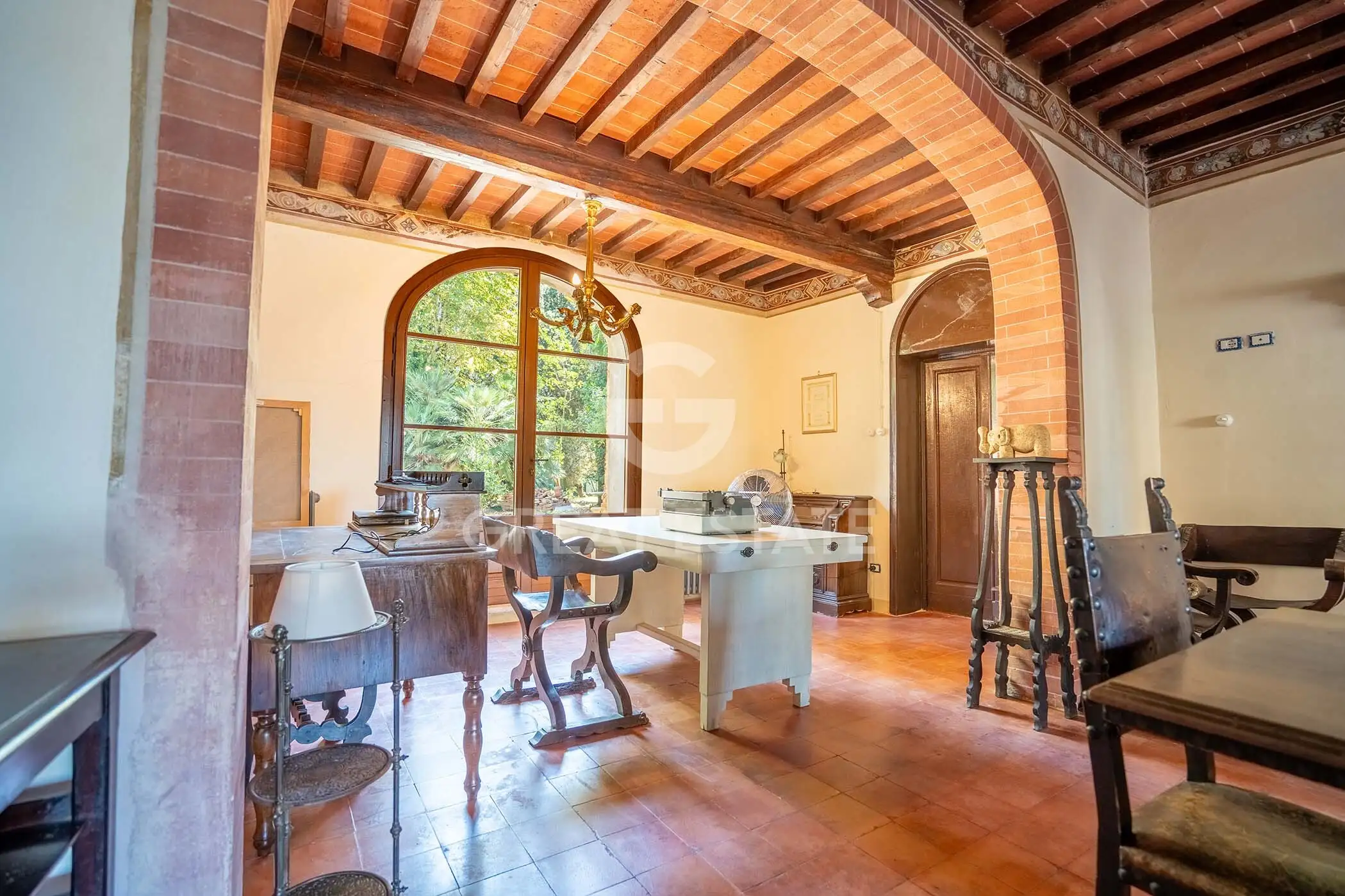 House 567m² in Italy, Perugia. Priced at 520000€ rent photo-12