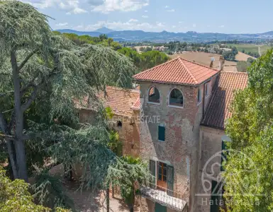 Buy in Italy for 520000€