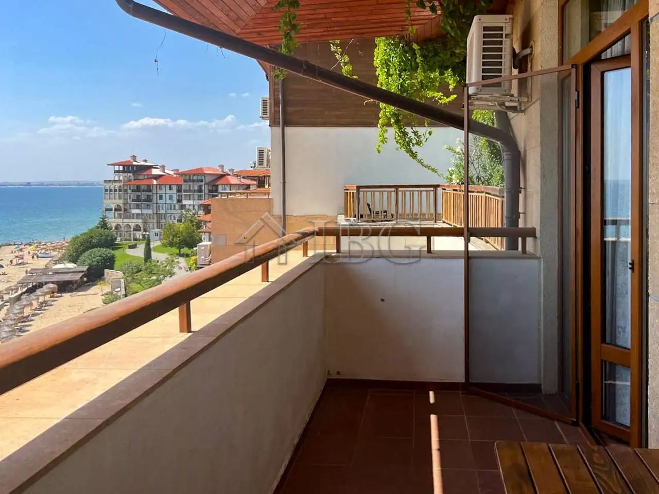 Flat 128m² in Bulgaria, Sveti Vlas. Priced at 333333€ rent photo-2