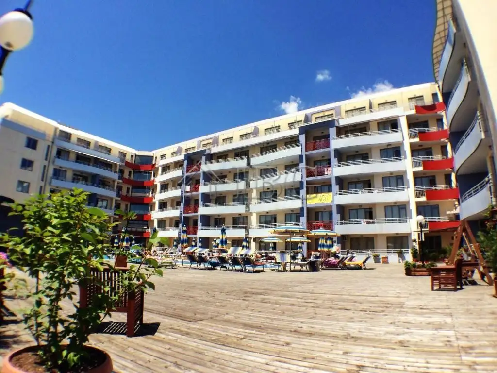 Flat 72m² in Bulgaria, Burgas. Priced at 77000€ rent photo-18